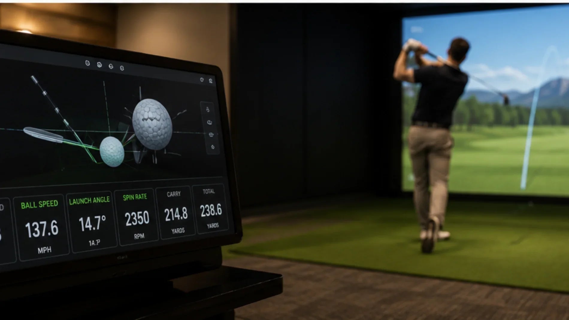 How does a golf simulator work?